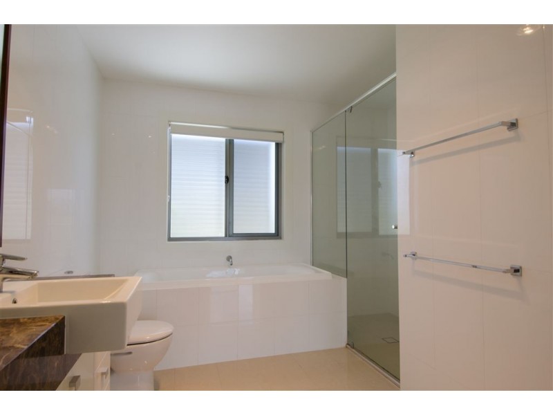 4/6-24 Belangason Way, Shoal Point QLD 4750