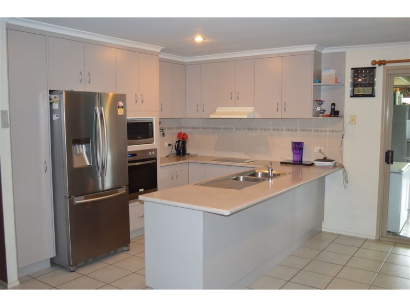 9 Riverleigh Drive, North Mackay QLD 4740