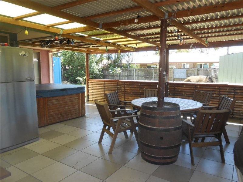 9 Riverleigh Drive, North Mackay QLD 4740