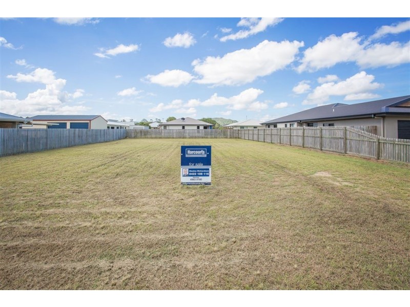 30 Elizabeth Street, Mirani QLD 4754
