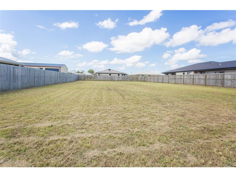 30 Elizabeth Street, Mirani QLD 4754