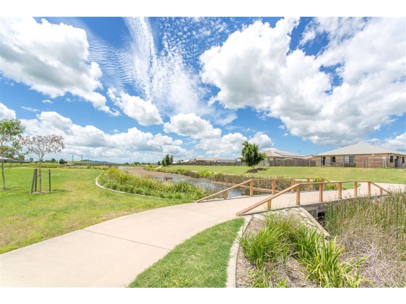 30 Elizabeth Street, Mirani QLD 4754