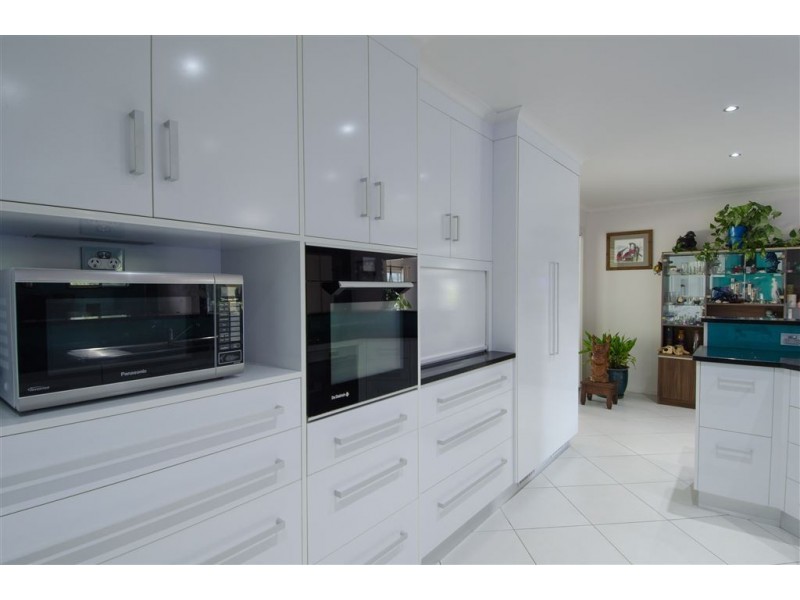 549 Middle Creek Road, Sarina QLD 4737