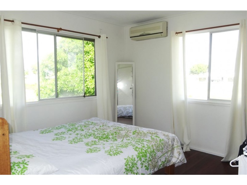 4 Elamang Street, South Mackay QLD 4740