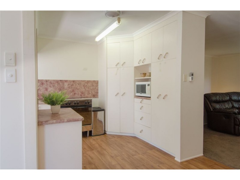 32 Yaralla Avenue, East Mackay QLD 4740
