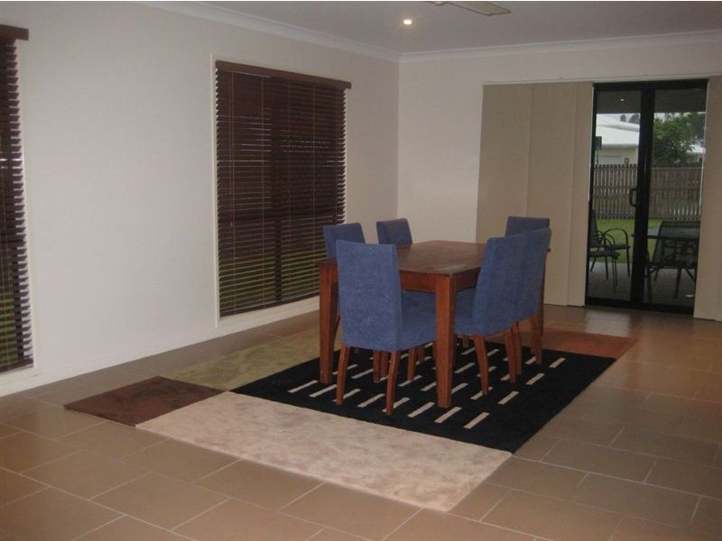 46 Gingham Street, Glenella QLD 4740