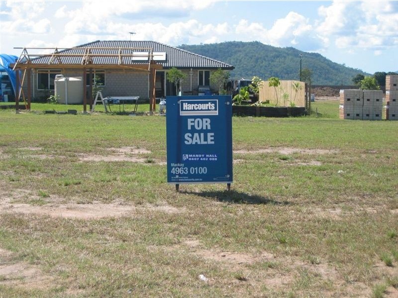 6 Lucy Court, Mirani QLD 4754