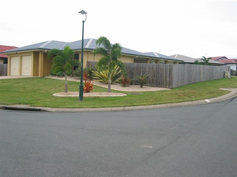 15 Pauline Street, Walkerston QLD 4751