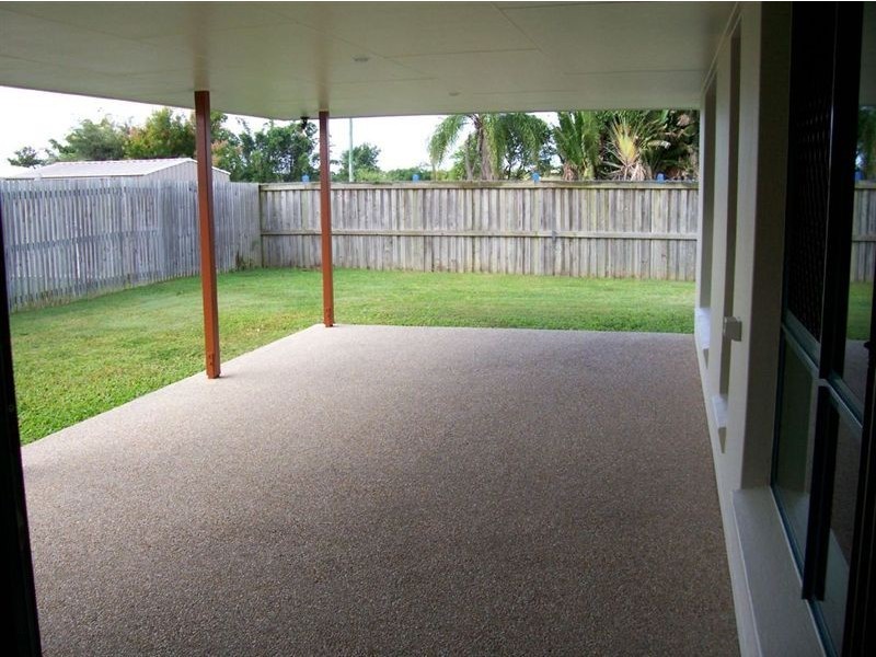 25 Wing Crescent, Mount Pleasant QLD 4740