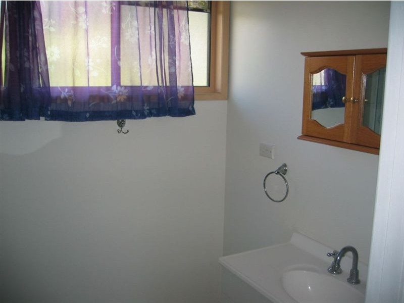 33 Coles Road, Andergrove QLD 4740