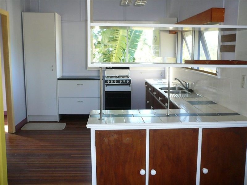 21 Evans Avenue, Seaforth QLD 4741