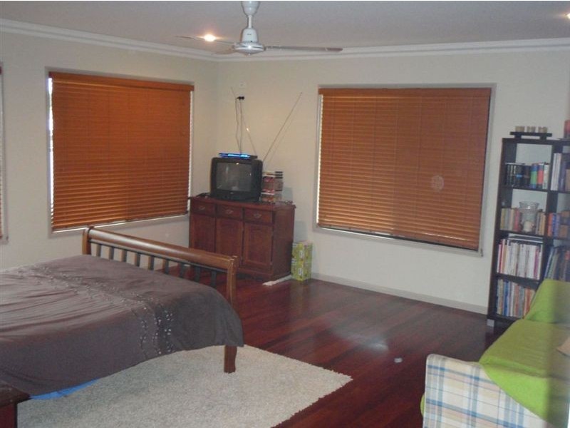 54 Monash Way, Ooralea QLD 4740