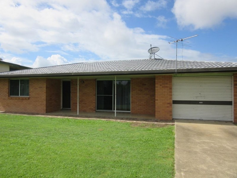 14 Churchill Ave, Ooralea QLD 4740