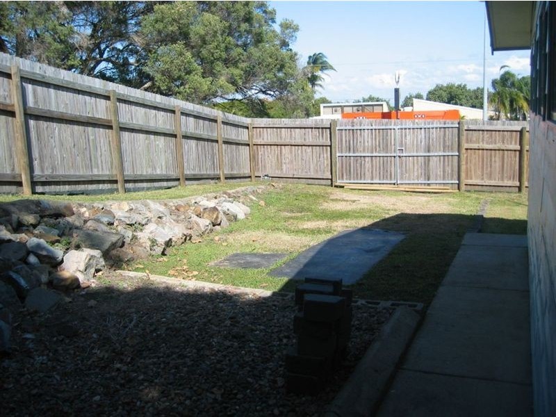 8 Charles Hodge Ave, Mount Pleasant QLD 4740