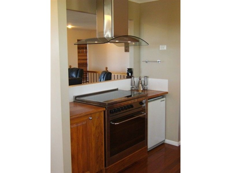 1 Palmview Court, Eimeo QLD 4740