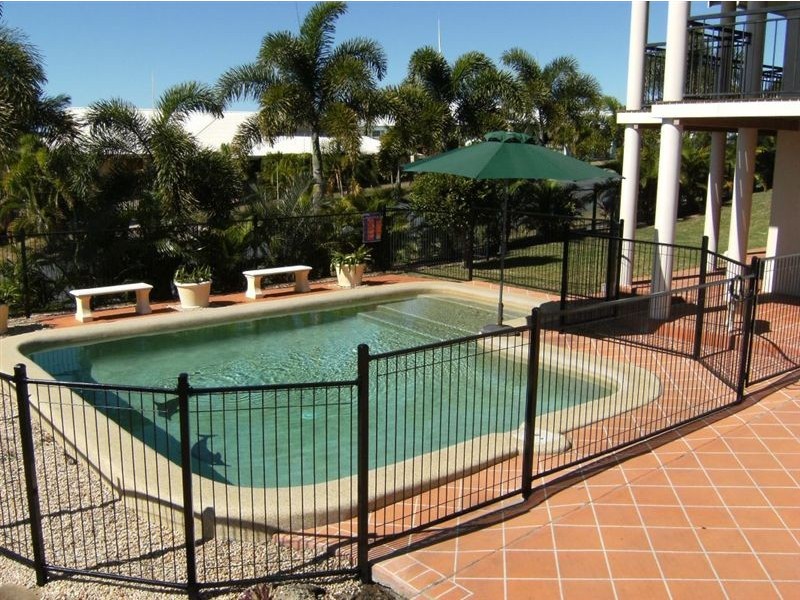 1 Palmview Court, Eimeo QLD 4740