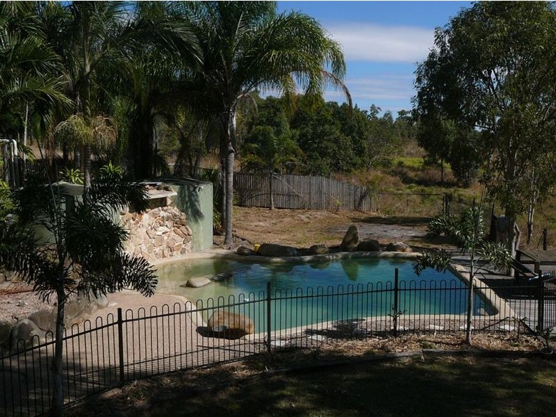 23 Carnegie Court, Oakenden QLD 4741