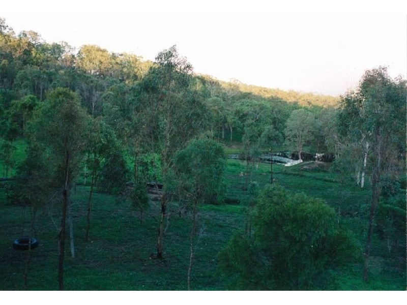 23 Carnegie Court, Oakenden QLD 4741