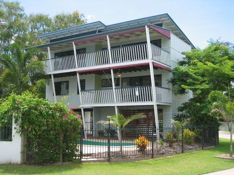 L9/3 Mango Ave, Eimeo QLD 4740