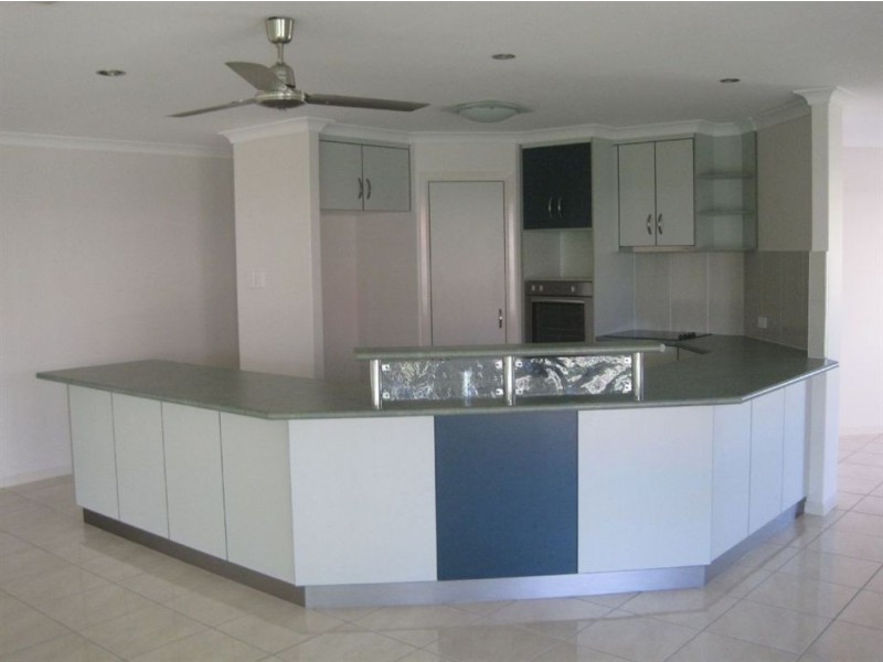 5 Bonsai Court, Glenella QLD 4740