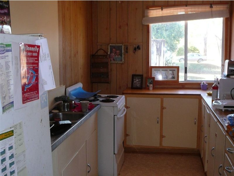 35 Evans Avenue, Seaforth QLD 4741