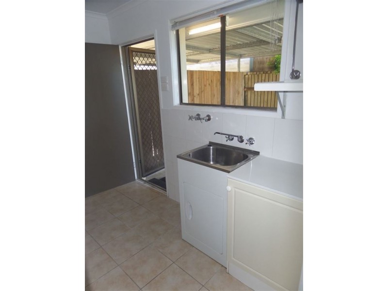 2/39 Carbeen Street, Andergrove QLD 4740