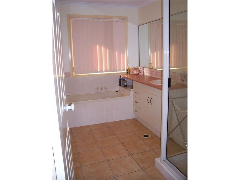 4 Aberdeen Court, Beaconsfield QLD 4740