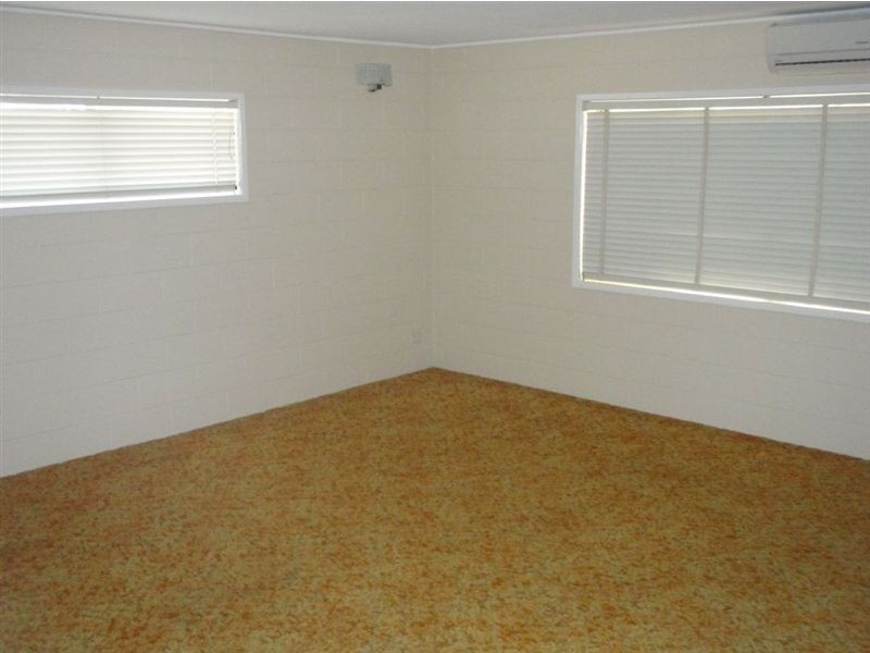 2 Main Street, Bakers Creek QLD 4740
