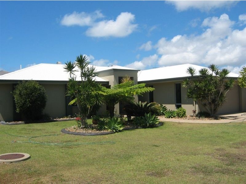 14 Seaspray Close, Shoal Point QLD 4750