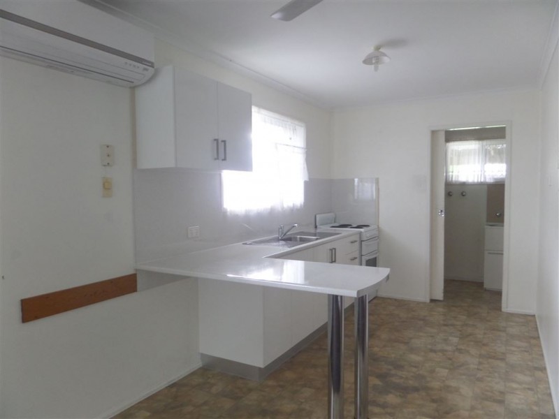 1/4 Osprey Close, Slade Point QLD 4740