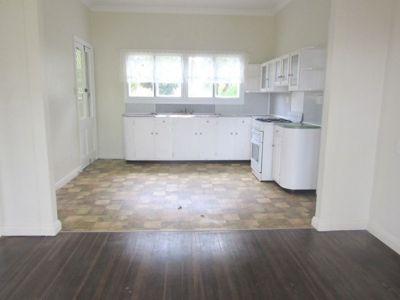 10 Edmonds Street, West Mackay QLD 4740