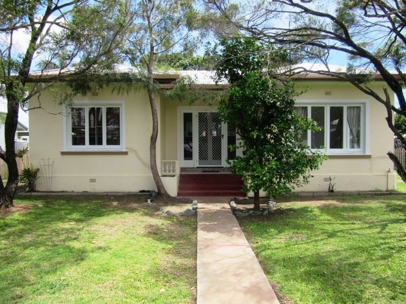 10 Edmonds Street, West Mackay QLD 4740