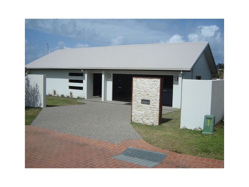 48 Sharp Street, Rural View QLD 4740