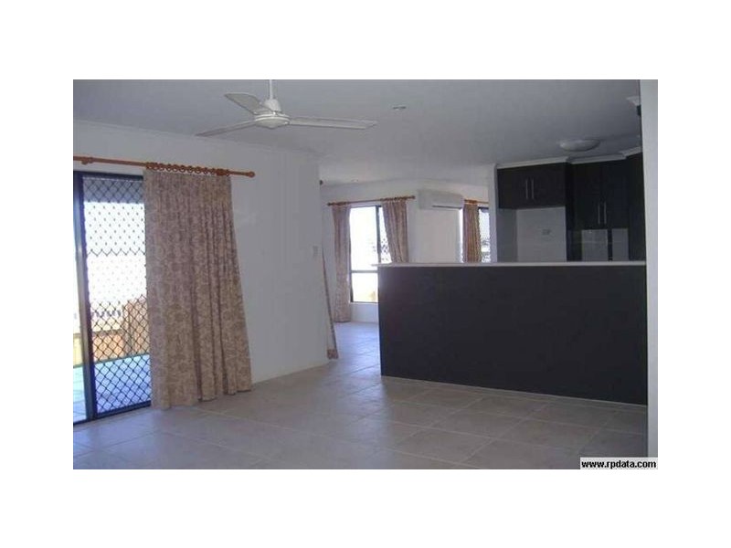 26 Mulcahy Crescent, Eimeo QLD 4740