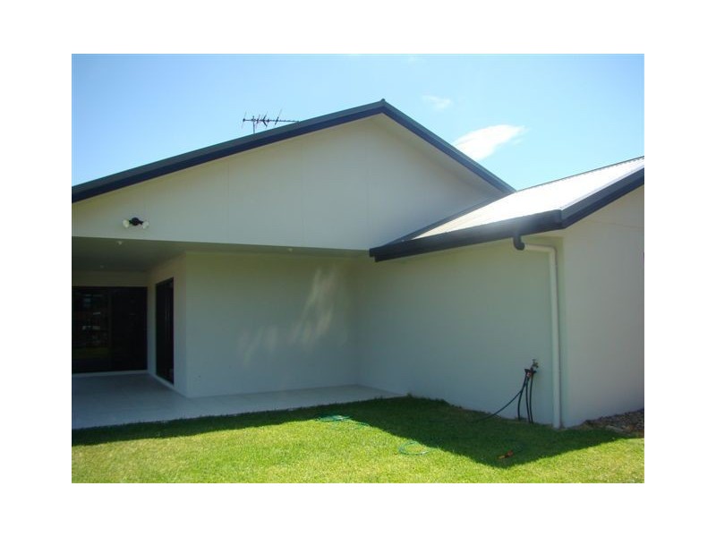 26 Mulcahy Crescent, Eimeo QLD 4740
