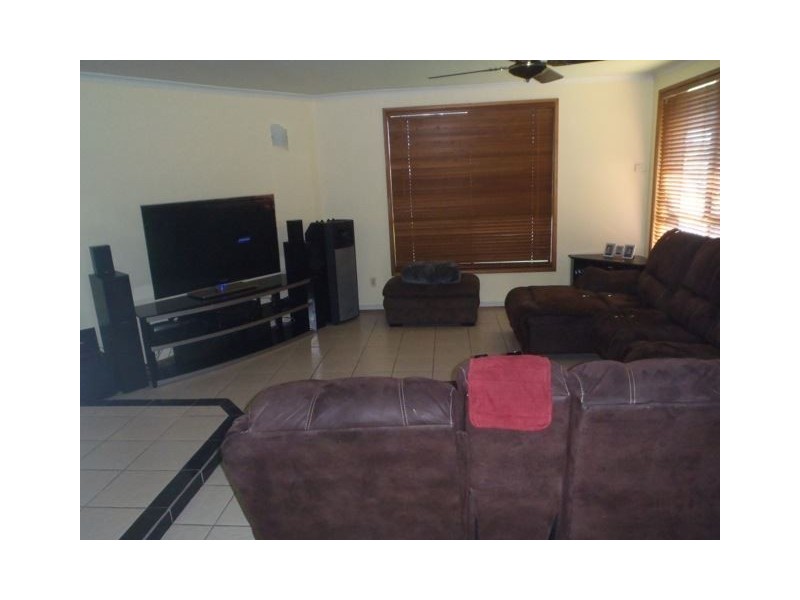 5 Cassia Place, Glenella QLD 4740