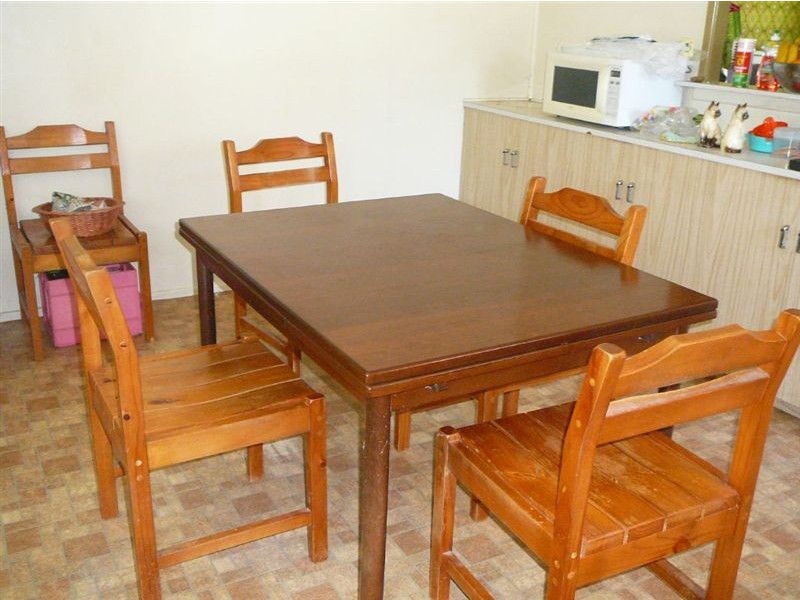 10 Milkins Street, Ball Bay QLD 4741