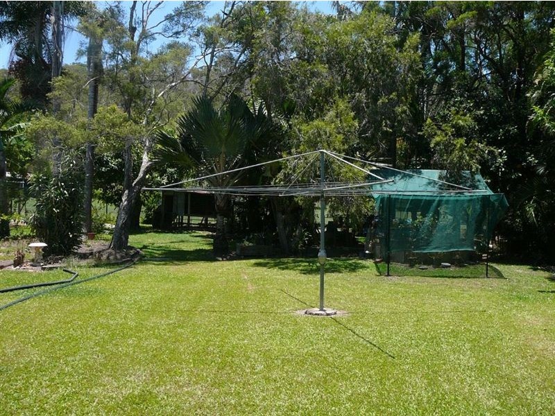 10 Milkins Street, Ball Bay QLD 4741