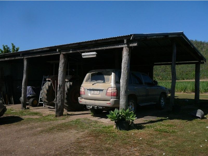 490 Bager Wales Road, Mirani QLD 4754