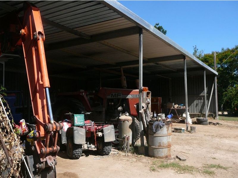 490 Bager Wales Road, Mirani QLD 4754