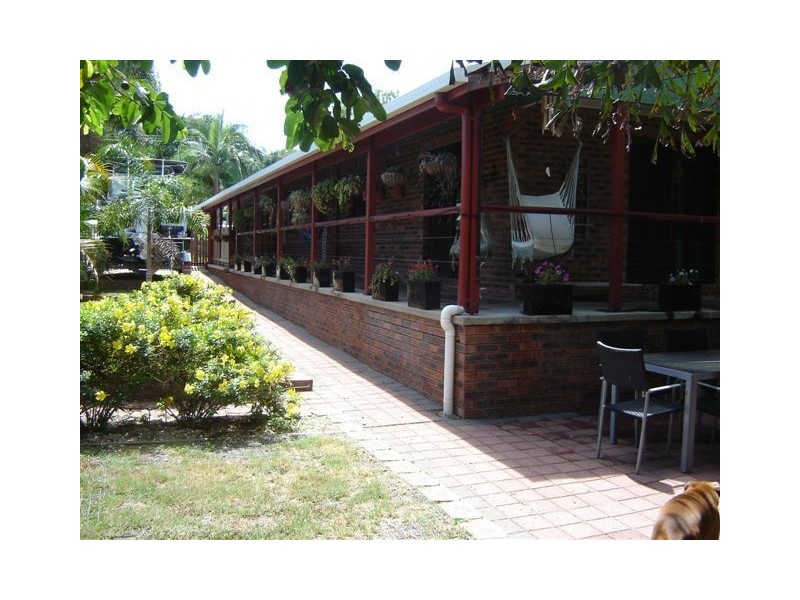 12 Cook Street, Bucasia QLD 4750