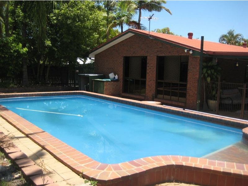 3 Crispin Drive, Mount Pleasant QLD 4740