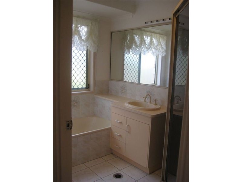 11 Balmoral Court, Beaconsfield QLD 4740