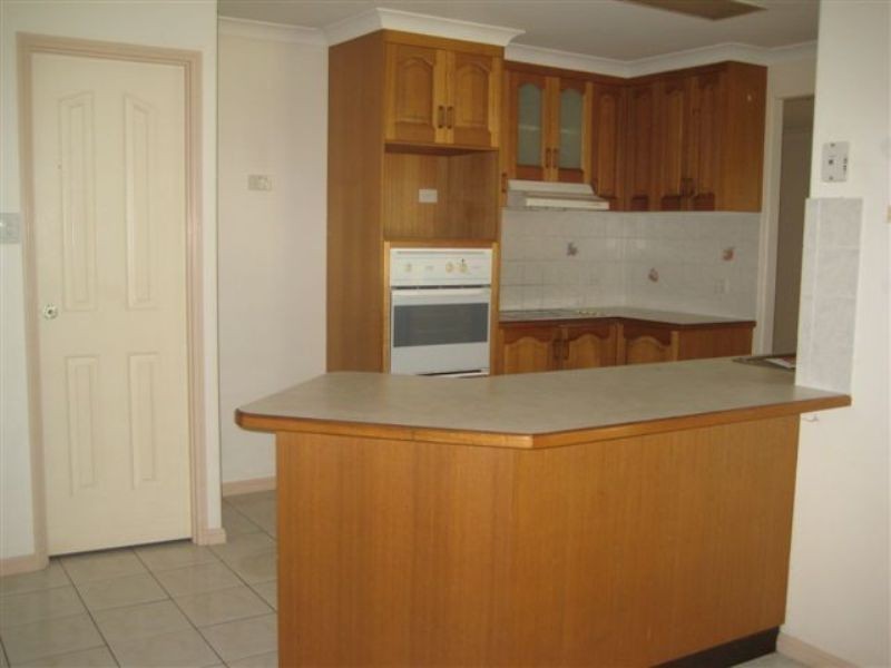 11 Balmoral Court, Beaconsfield QLD 4740