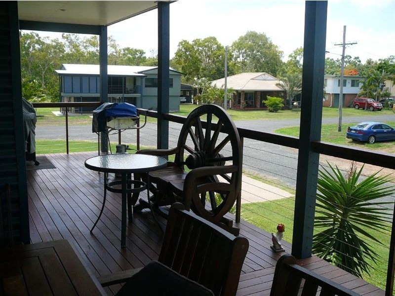 22 Redcliffe Avenue, Seaforth QLD 4741