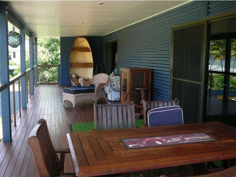 22 Redcliffe Avenue, Seaforth QLD 4741