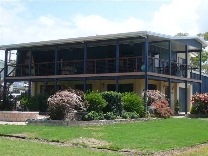 22 Redcliffe Avenue, Seaforth QLD 4741