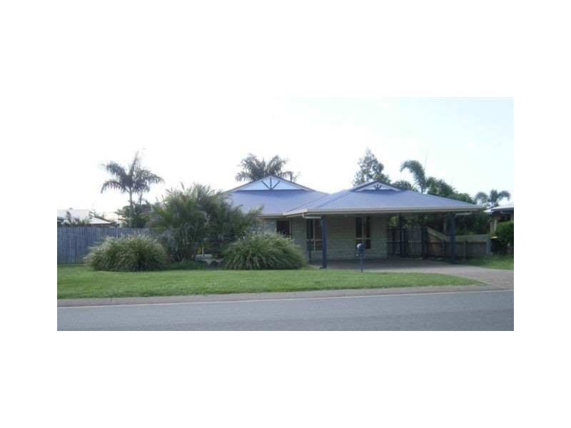 8 Dustwill Street, Eimeo QLD 4740