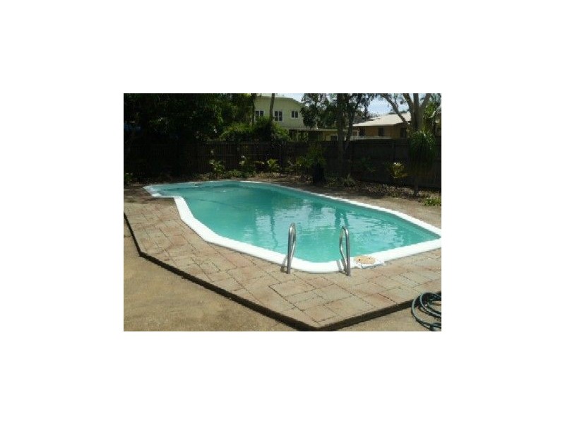 13 Shepherd Road, Eimeo QLD 4740