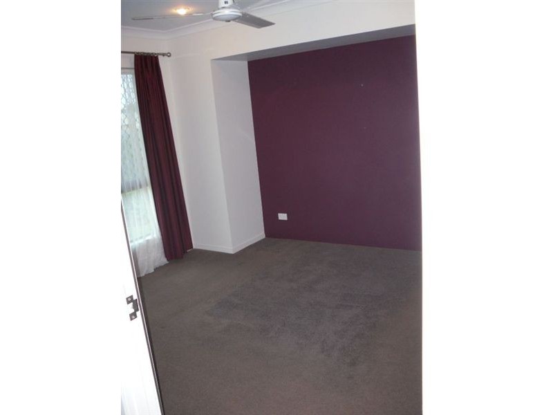 3 Carlow Close, Rural View QLD 4740